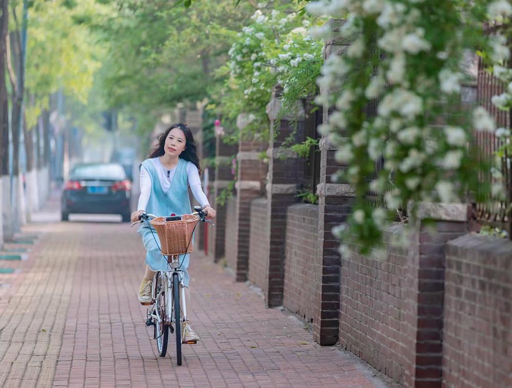 【“黃海之眼酒業杯”“新時代 新生活 新風尚”日照市攝影、短視頻大賽】為你花開滿城